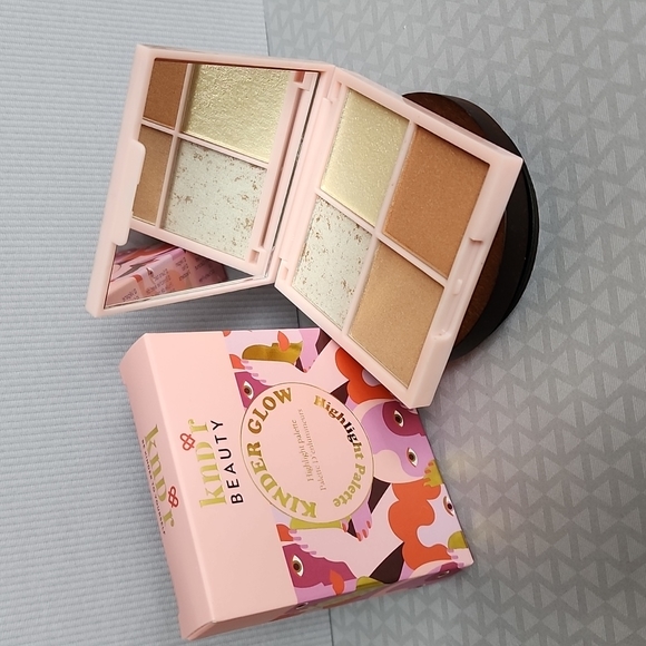 Kndr Beauty Kinder Glow Highlight Palette - Picture 2 of 9